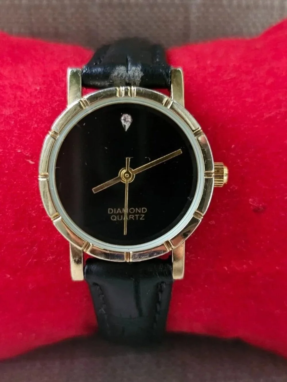 Vintage Diamond Quartz Ladies Wristwatch Black Leather Strap Analog Watch